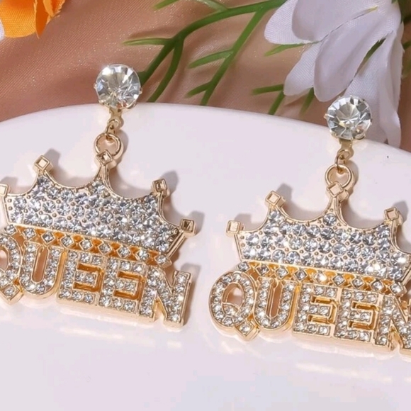 Rhinestone Crown and Letter Drop Earring - Picture 2 of 2